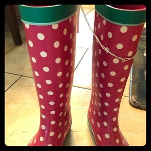 Rain boots NWT - cute colors